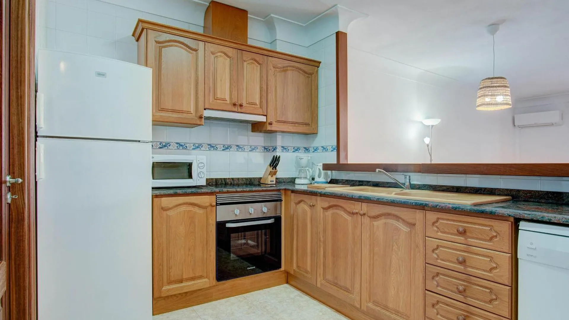 Galiota Dos Daire Colonia de Sant Jordi 0*,  İspanya